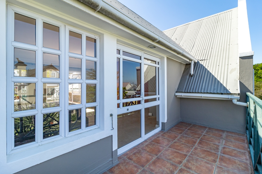 4 Bedroom Property for Sale in Zevendal Western Cape